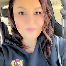 Josie Goodman's Instagram, Twitter & Facebook