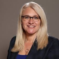 Kim Ault's Instagram, Twitter & Facebook