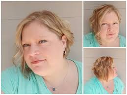 With white or silver color, it will look perfect. 13 Short Haircuts For Plus Size Women Style With Curves