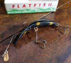 Black And Yellow Fishing Lures Vintage Helin Flatfish X4 Black With Orange Or Yellow Spots Etsy In 2020 Fisherman Gifts Vintage Charms Vintage