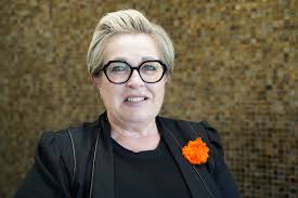 Death could revive Mackay's historic Commonwealth Bank building