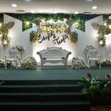 Nah, khusus untuk kamar pengantin, biasanya dekorasi akan dibuat sedemikian rupa guna memberikan kesan special yang tidak terlupakan bagi pasangan. Khanza Pelaminan Batam Home Facebook