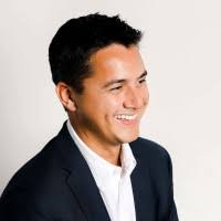 Romi Kadri's Instagram, Twitter & Facebook