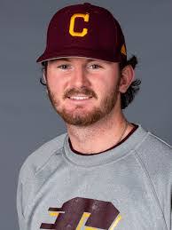 Dylan Putnam's Instagram, Twitter & Facebook