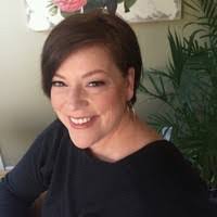 Cindy Colwell's Instagram, Twitter & Facebook