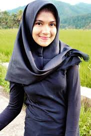 Foto hot cewek pakai baju bola super. Kumpulan Foto Cewek Muslimah Hijab Cantik Indonesia Dzargon