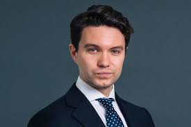 Colleagues pay tribute to charismatic journalist