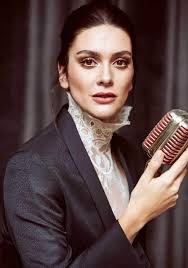 Berguzar with her mother Hulya Darcan Korel and fans at Izmir