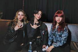 Presenta The Warning su nuevo material discográfico | ABC Noticias