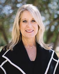 Cassandra Adams's Instagram, Twitter & Facebook