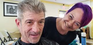 Holiday angel: Local cosmetologist's free haircuts change lives, outlooks