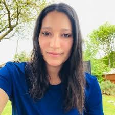 Alison Gunn's Instagram, Twitter & Facebook