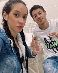 Caroline Mora (@moracarolinee) • Instagram photos and videos