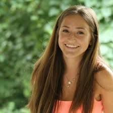 Anna Mumma's Instagram, Twitter & Facebook