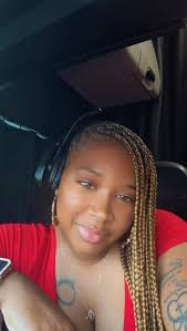 in the truck vs out the truck.. happy Saturday y'all be safe 🫡😊