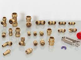 Ob poliert, mit schutzlackierung gegen anlaufen, verchromt, vernickelt, in matt oder glänzender optik, antik oder schwarz brüniert. So Verbinden Sie Die Unterschiedlichen Wasserleitungssysteme Ratgeber Bauhaus