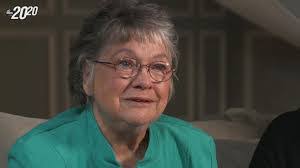 Carol Stites's Instagram, Twitter & Facebook