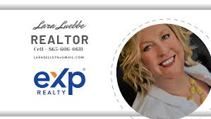 Lara Luebbe Sells Homes