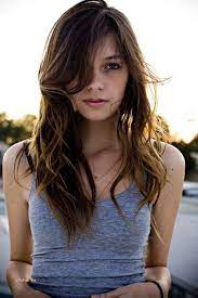 She is the object of charlie brown's affection, despite his being afraid to go near her. Beautiful Brown Hairs Girl Backside Images Girl Hairstyles Hair Styles Girl With Brown Hair