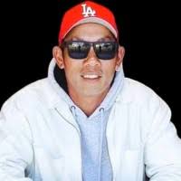 4200+ perfiles de «Norman