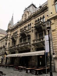 Berăria din strada stavropoleos este un loc încărcat de tradiție unde fiecare obiect are propria poveste. File Edificio Caru Cu Bere 01 Jpg Wikipedia