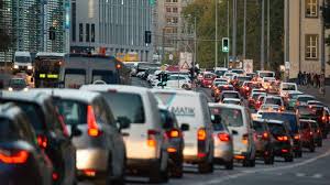 Vor Der City Maut Kommen Hohere Parkgebuhren In 2020 Offentlicher Verkehr Autos Fahrradverkehr