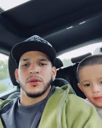 Today I promoted the 6th grade I just want to say thank you to all my  Family who came to see me my TS family @fatjoe and @iamtonysunshine and my  big bro @edgarberlanga for all the love