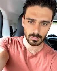 Пора отпусков и летнее настроение. Michele Morrone On Instagram Mik Stories Michelemorrone Italian Men Michele Handsome Italian Men