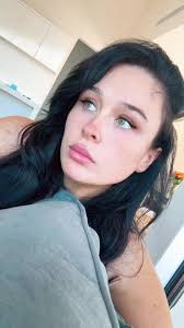 Tyler Jayne Baker (@tylerjaynebaker)