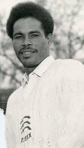 Is there no tv coverage or live commentary? I'd been looking forward to  watching during my lunch break and listening while driving but all I can  find is live commentary