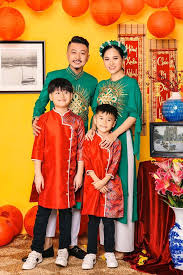 Cả hai công khai yêu nhau vào năm. Há»©a Minh Ä'áº¡t Chuáº©n Bá»‹ Hoa Ä'áº§y Tiá»n Táº·ng Lam Vá»¹ Dáº¡ Dá»‹p 8 3