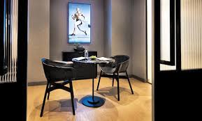 Focus on cardiovascular conditioning on the basketball court, build endurance on the rock climbing wall, or get results in the pool or amid more than 150,000 square feet of technologically advanced equipment, group exercise rooms. Upscale Equinox Brand Opens In Upper East Side Townhouse Real Estate Weekly