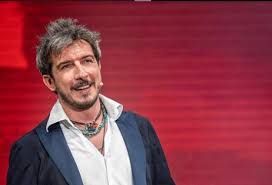 Chi è diana del bufalo? Vanya Stone E Stata L Amante Di Paolo Ruffini La Reazione Di Diana Del Bufalo Radio 105