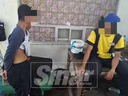 Cerita dewasa membantu teman kerja merasakan orgasme. Lumba Haram Ibarat Minta Mati Luahan Mat Rempit Insaf Semasa Mstar