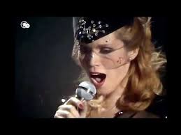 I wish i could be like the king / who said to his people: The Sphinx Lyrics