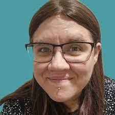 Angeline Newman's Instagram, Twitter & Facebook