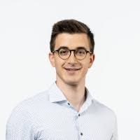 1300+ Profile mit dem Suchbegriff „Blumel“