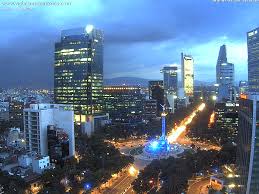 Entre chile y méxico hay 2 horas de diferencia. Webcams De Mexico Twitterren La Hora Azul En Ciudad De Mexico Cdmx Vista Desde Paseo De La Reforma En Este Momento Temperatura Actual 22Âº C