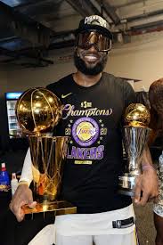 Pin By Natan Araujo On Lebron James In 2020 Lebron James Lakers Lebron James Cavs Lebron James