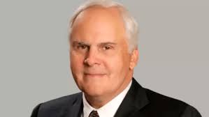 How rich was Frederick Smith? A look at late FedEx founder's career  earnings