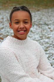 Lisa Ronk's Instagram, Twitter & Facebook