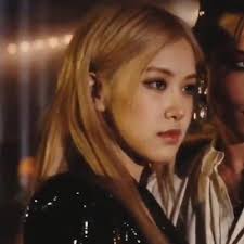 Pui Amaralak (@pumpui0610)