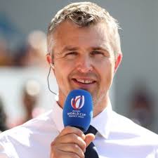 Jouer au padel au pied de la tour Eiffel ? 🤩 💥Rnk s'associe au Groupe LE  FIVE 4PADEL et vous présente la Betclic Remontada Padel, le nouveau circuit  grand public qui va