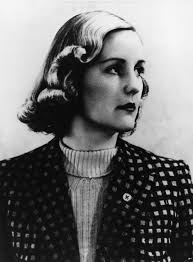 Zbog njega su bile spremne i da umru: Deset žena koje su obožavale firera i  mislile da je neodoljiv! (FOTO)