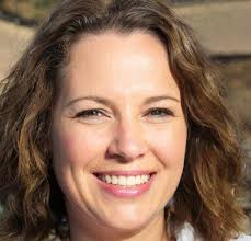 Hello all ! am divorced Catholic woman with 3 beautiful chickadees ♥️  looking for loyal man