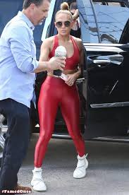 By admin 27 days ago. Jennifer Lopez Sporty Cameltoe 91 Pics Famedones