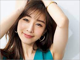 田中みな実 パーフェクト毛穴レス肌のすべて マキアオンライン maquia online 田中みな実 美人 芸能人 田中みなみ