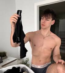 Celebrity Men & onlyfans guys 💯 🇦🇺 on X: Matt Convard is so gorgeous  !!! t.cogRbgGRuRSr  X