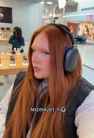 Airpod Max Starlight Vs Midnight