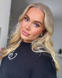 This was chaotic 🤡 . #makeup #mua #reel #skull #makeuptrends #makeuplook  #reels #reelsinstagram #halloween #halloweencostume #31daysofhalloween  #skullmakeup #halloweenlook